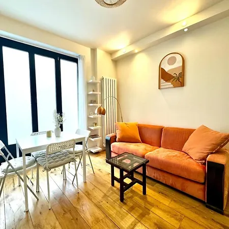 Cosy - Eiffel Tower Parigi